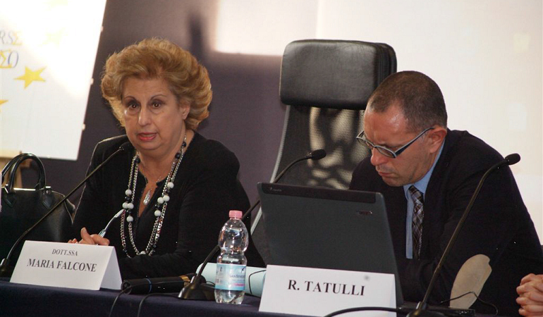 1 Giovanni Falcone: una vita per la legalità - Per non dimenticare: i giovani contro le mafie