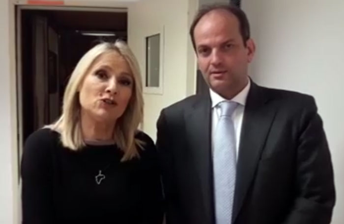1 L' Avv. Antonio Maria La Scala e Federica Sciarelli insieme nella lotta e nel contrasto della prostituzione minorile e di qualunque altra forma di violenza a danno di minore.
